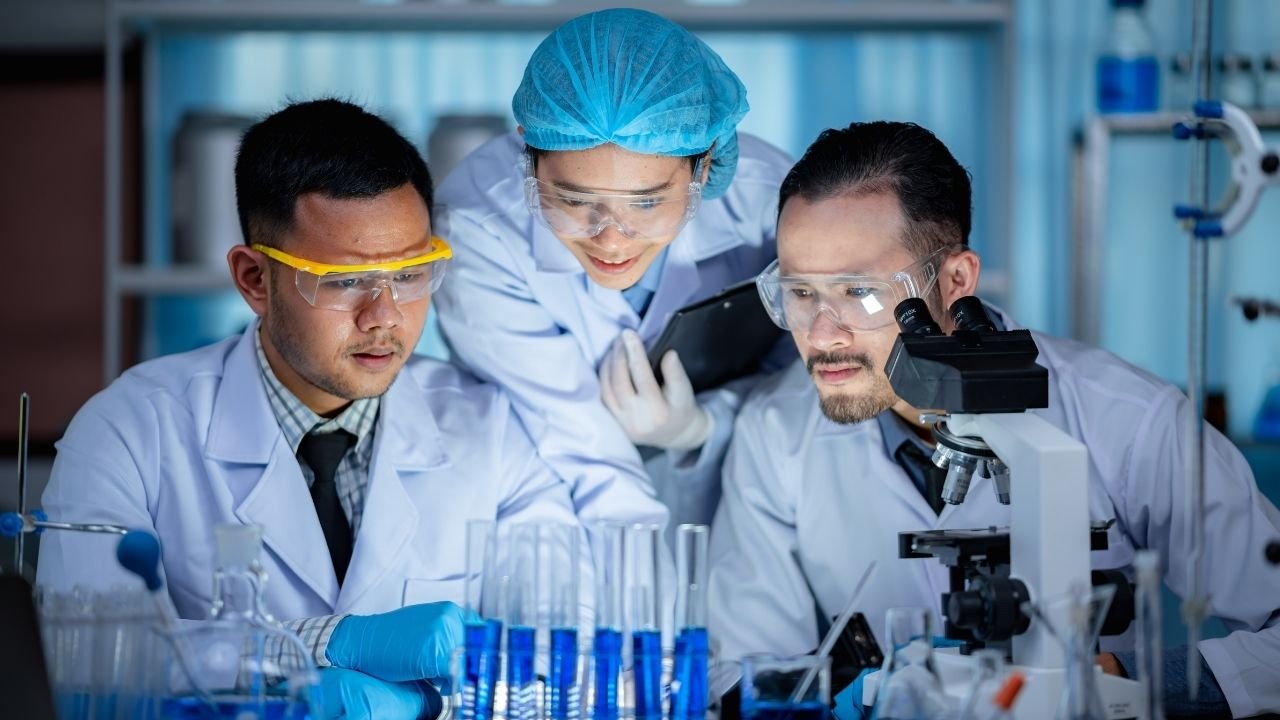 What is a Medical Science Liaison (MSL)? A Top Career for STEM PhDs